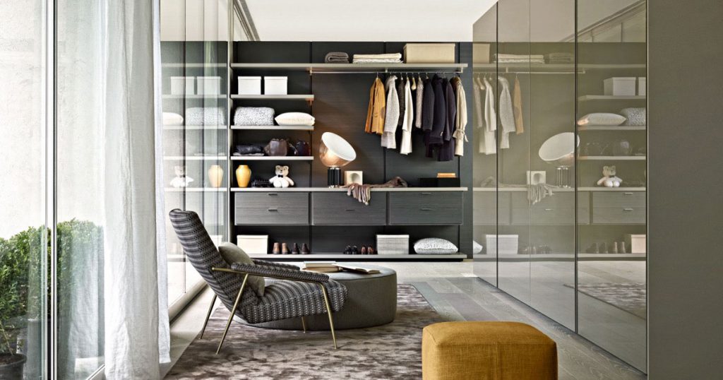 Walk-in Closet Luxury Bedroom Interior Design